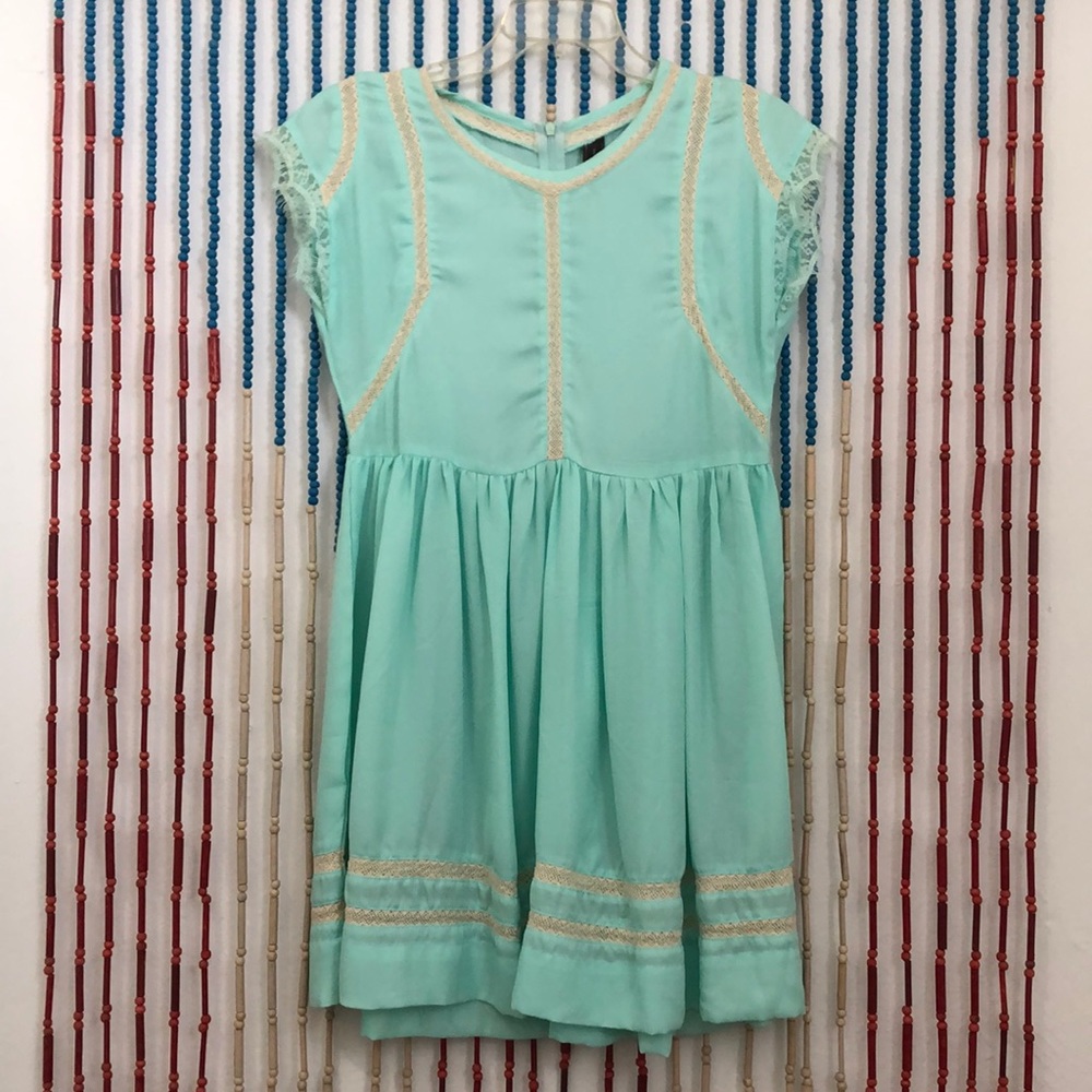 Short baby blue dress